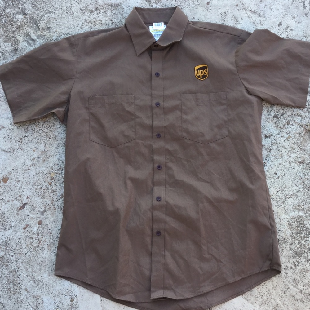 UPS Brown Work Shirt Employee Delivery size L Button Up